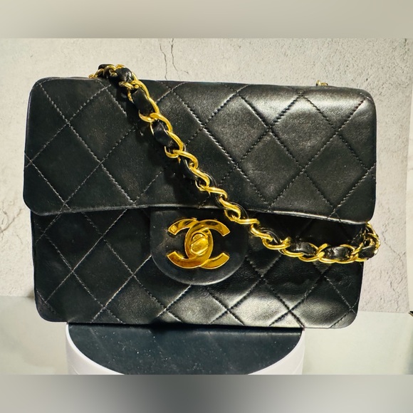 CHANEL VINTAGE CLASSIC BAG - Picture 10 of 10